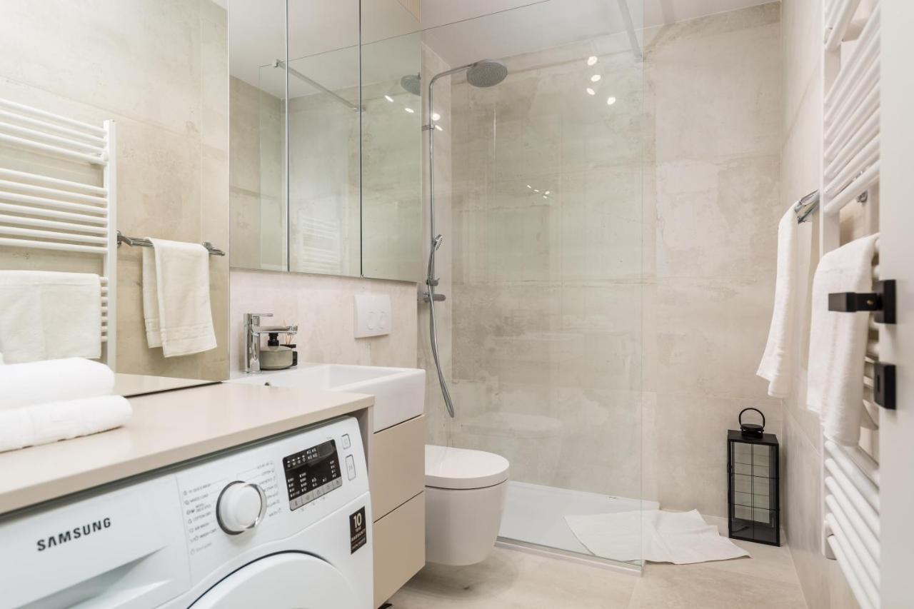 Abau Residence Apartment- 50M To The Sea 오파티아 외부 사진