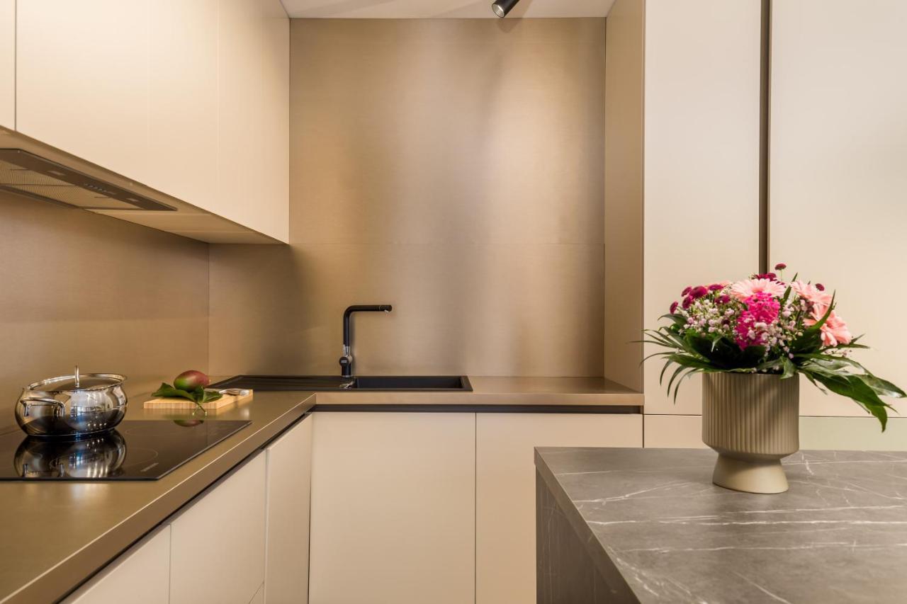 Abau Residence Apartment- 50M To The Sea 오파티아 외부 사진